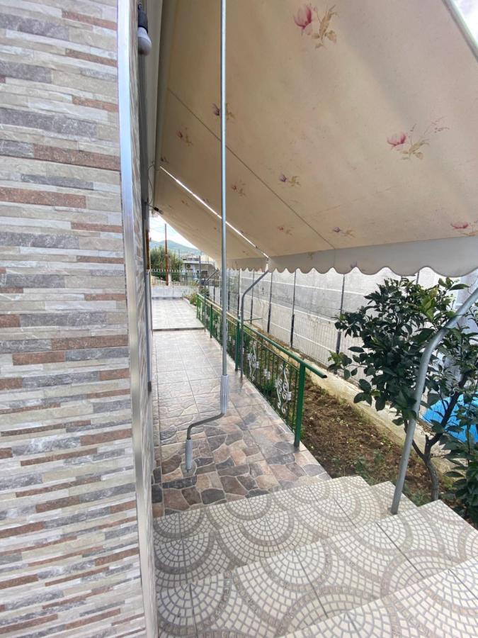 קסאמיל Eraldo Brahimi Apartaments מראה חיצוני תמונה