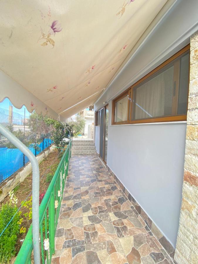 קסאמיל Eraldo Brahimi Apartaments מראה חיצוני תמונה